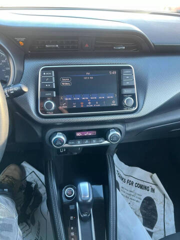 2020 Nissan Kicks SV