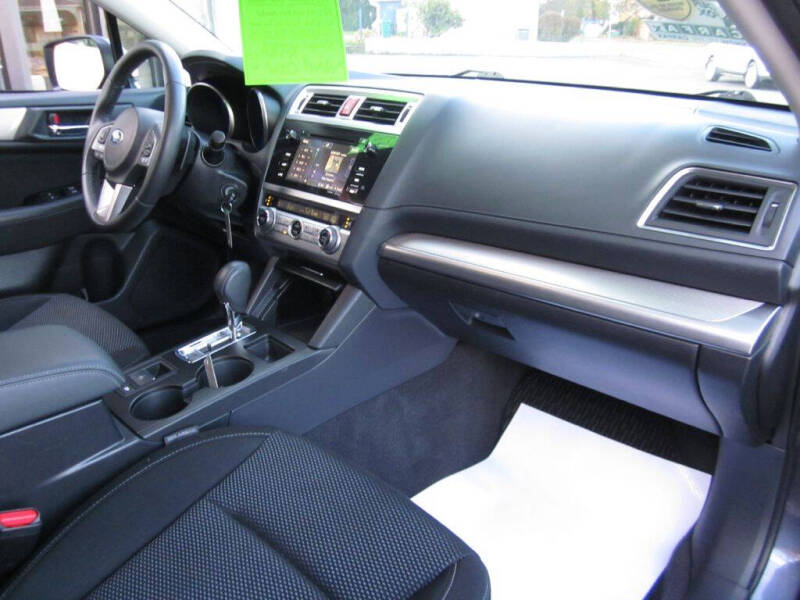 2017 Subaru Outback 2.5i Premium