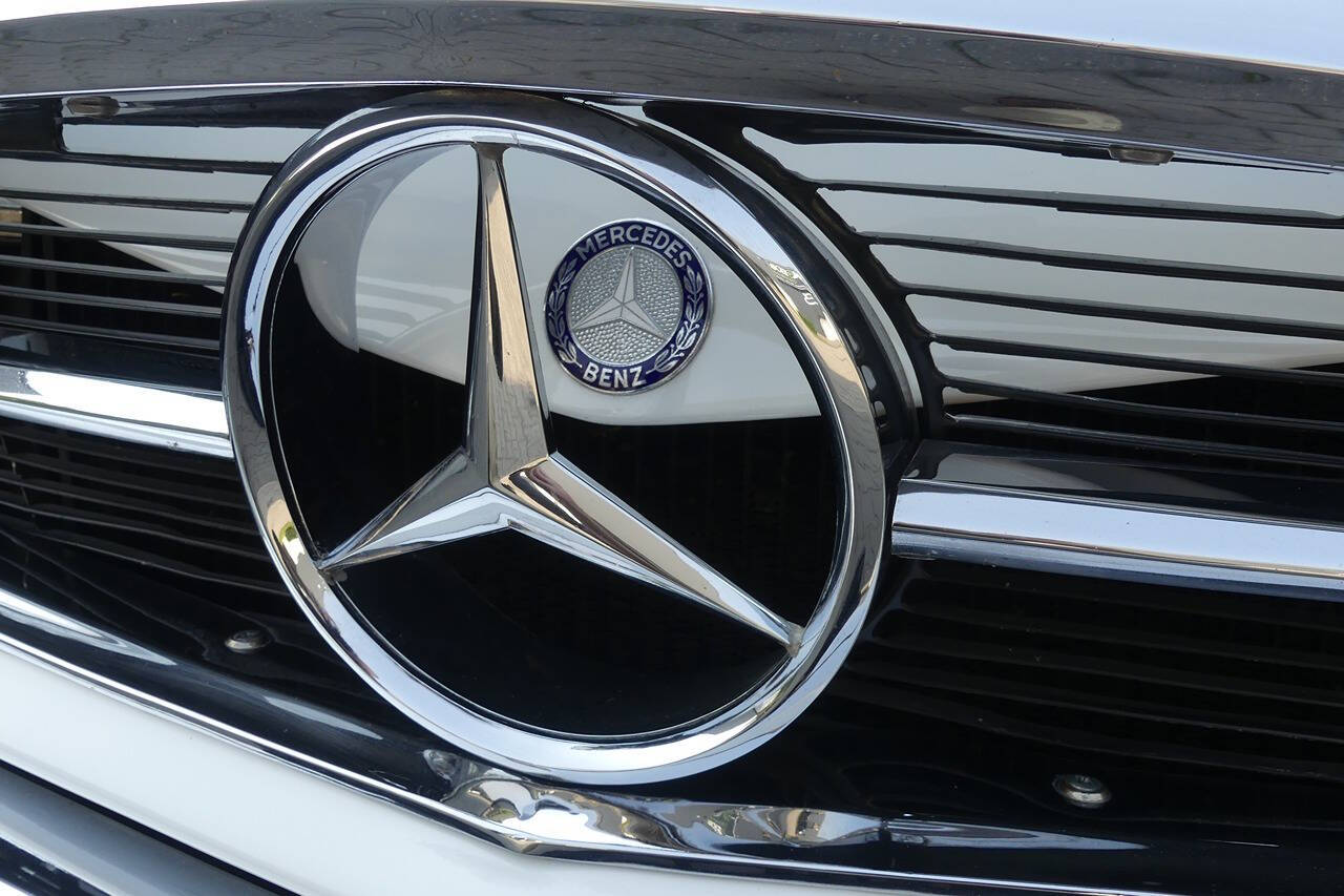 1968 Mercedes-Benz 280SL for sale at Flemingstoke in Costa Mesa, CA