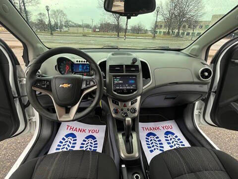 2016 Chevrolet Sonic LT Auto