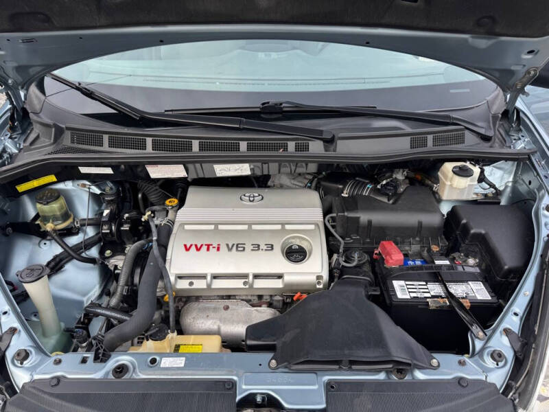 2005 Toyota Sienna LE 7 Passenger