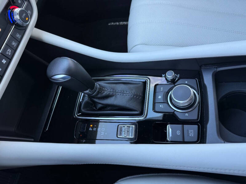 2018 Mazda MAZDA6 Signature