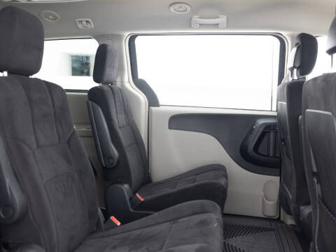 2011 Chrysler Town and Country Touring