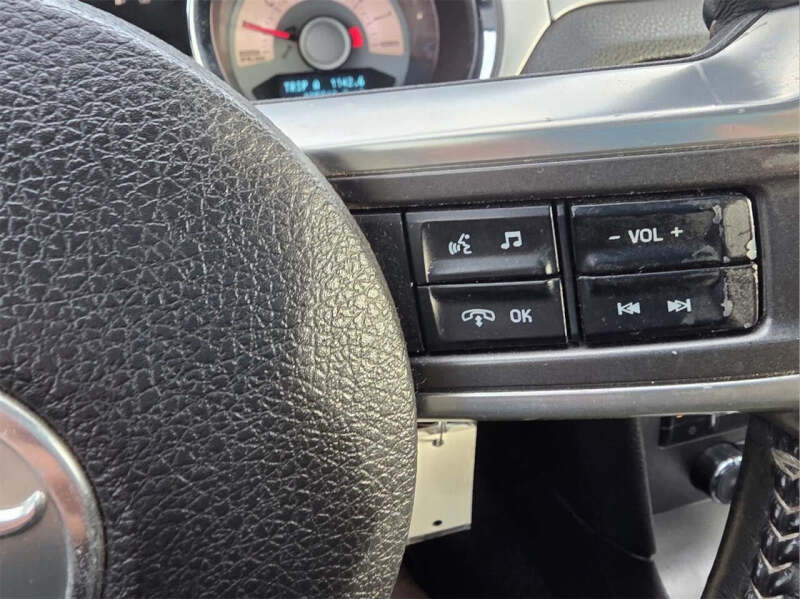 2011 Ford Mustang V6 Premium