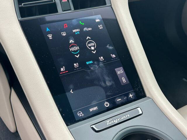 2022 Porsche Taycan