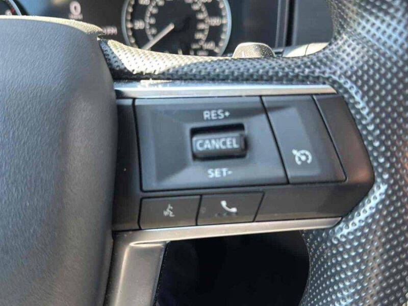 2024 Mitsubishi Outlander ES