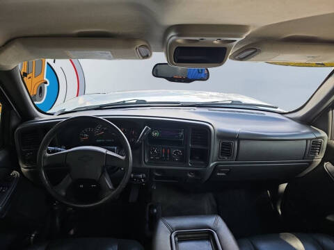 2005 Chevrolet Silverado 1500 LS