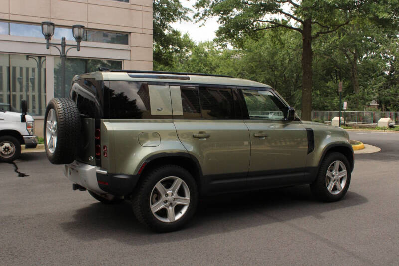 2020 Land Rover Defender 110 SE