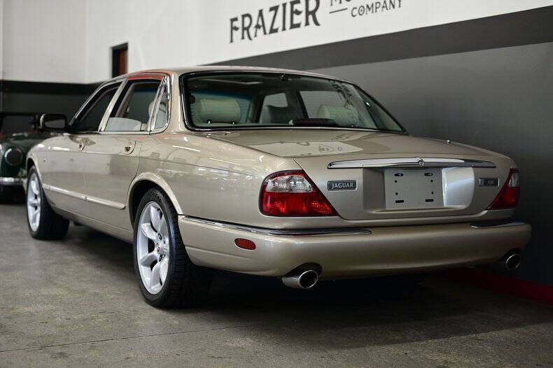 1999 Jaguar XJR