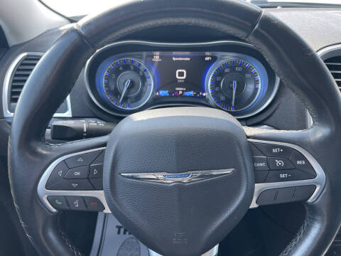 2015 Chrysler 300 Limited
