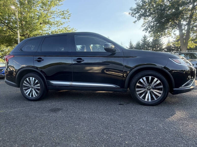 2019 Mitsubishi Outlander ES