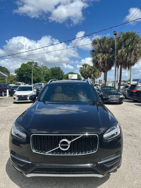 2018 Volvo XC90 T6 Momentum