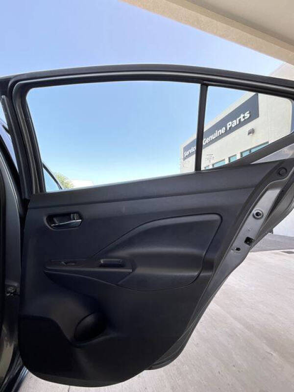 2025 Nissan Versa SV
