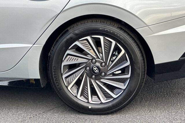 2026 Hyundai Sonata Hybrid SEL