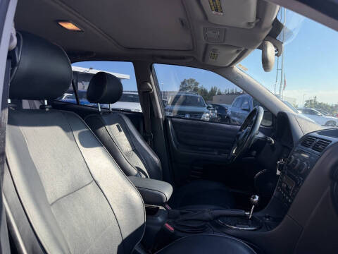 2003 Lexus IS 300