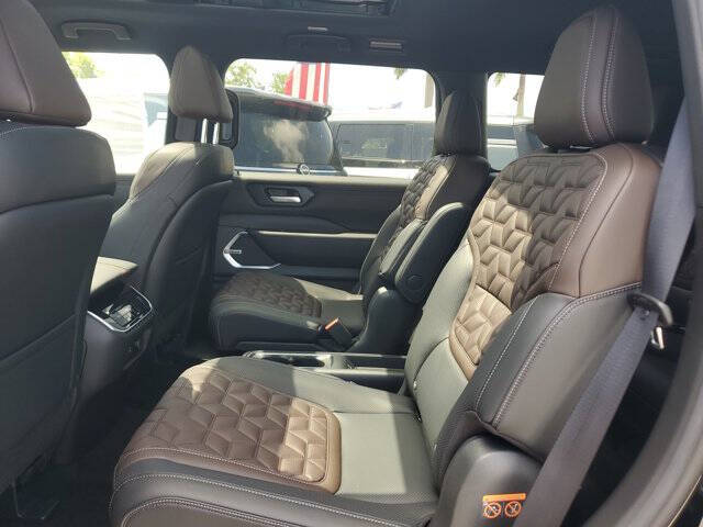 2025 Nissan Armada Platinum