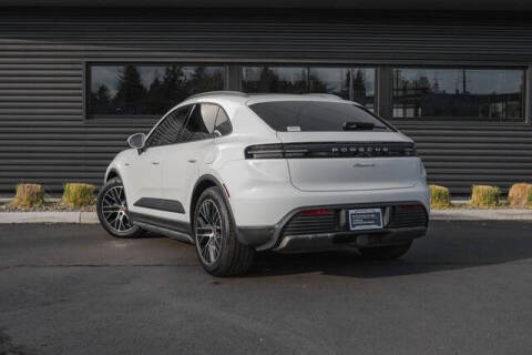 2025 Porsche Macan 4 Electric