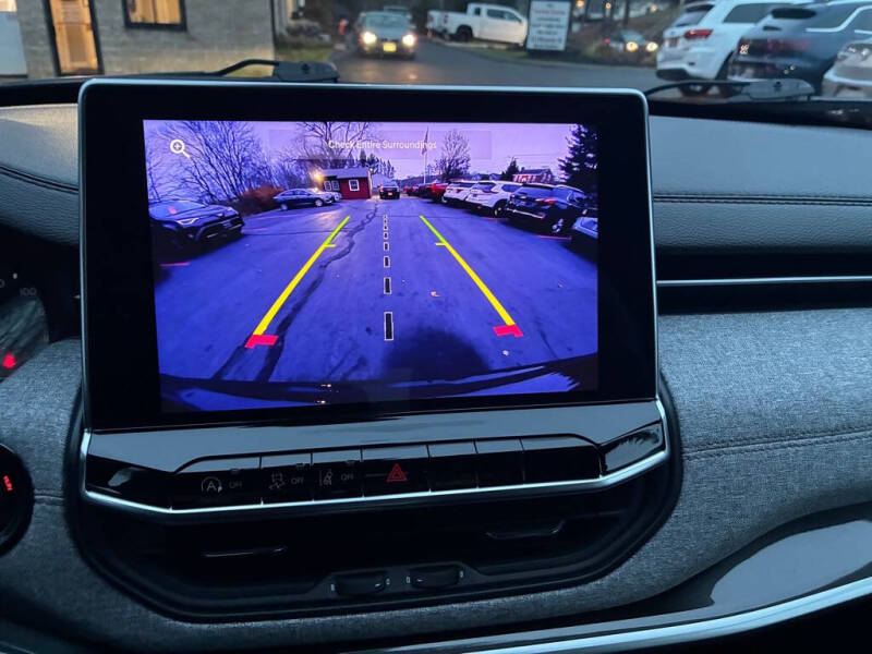 2023 Jeep Compass Latitude Lux