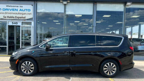 2023 Chrysler Pacifica Plug-In Hybrid Touring L