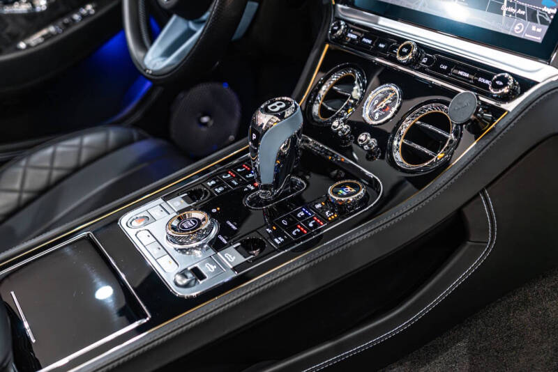 2024 Bentley Continental