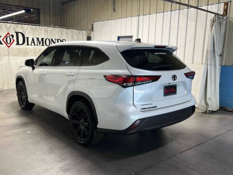 2022 Toyota Highlander L