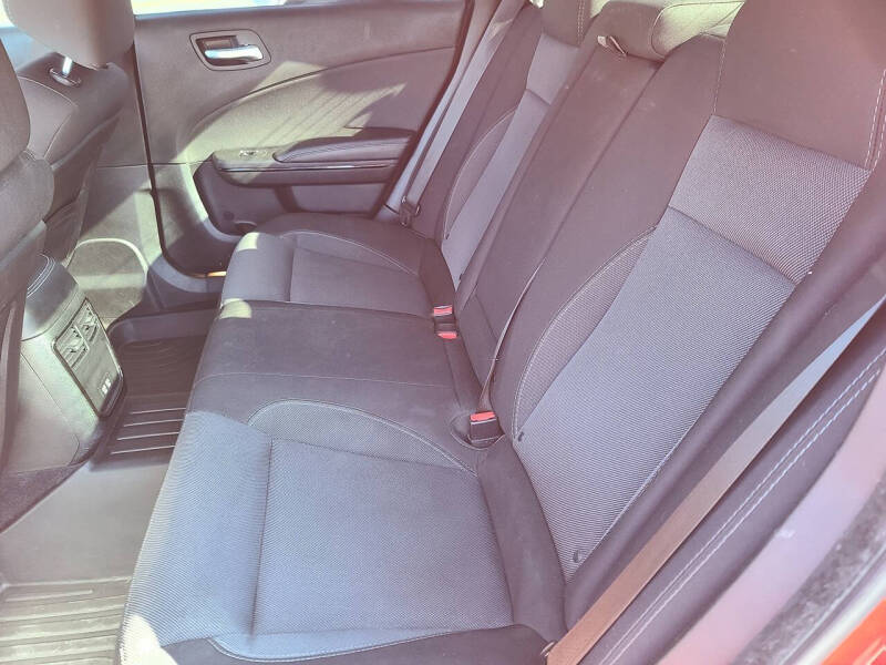 2017 Dodge Charger SE