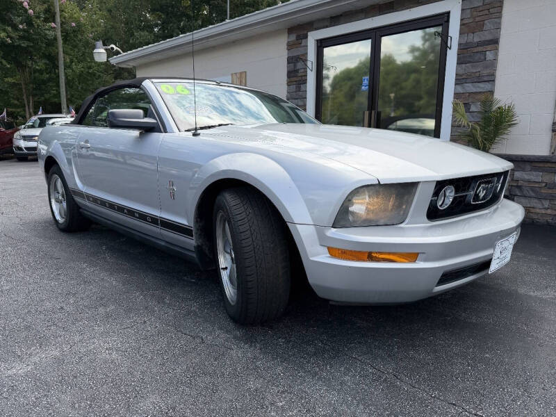 2006 Ford Mustang V6 Premium