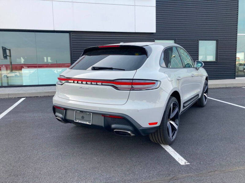 2024 Porsche Macan