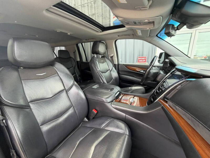 2020 Cadillac Escalade ESV Luxury