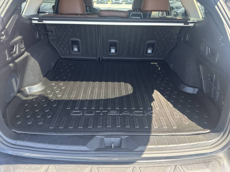 2021 Subaru Outback Touring XT