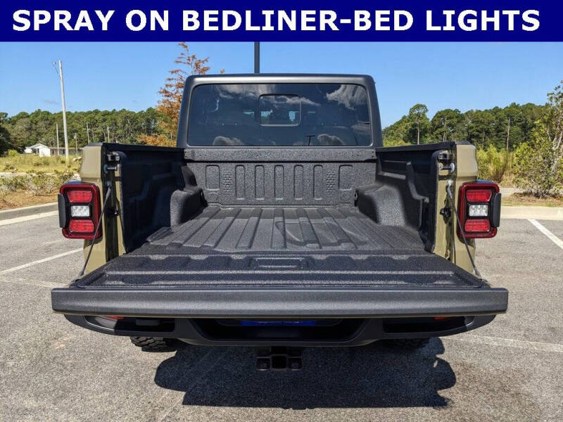 2025 Jeep Gladiator Willys