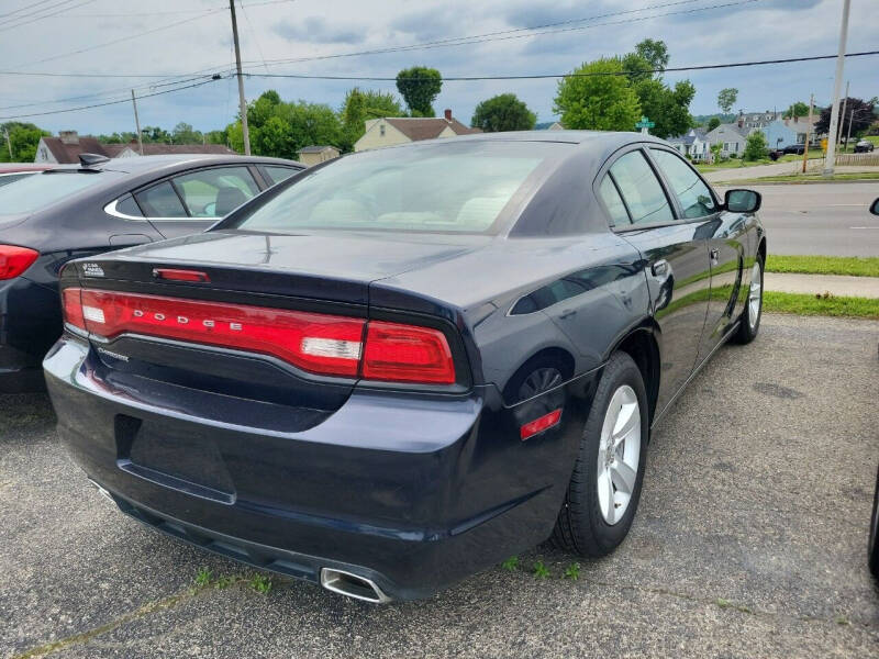 2012 Dodge Charger SE