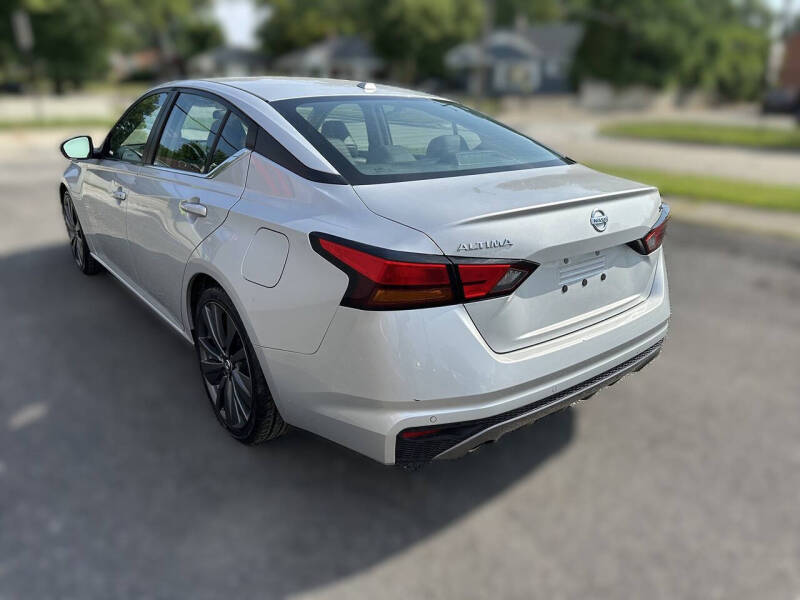 2020 Nissan Altima 2.5 SR