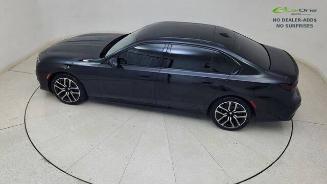 2023 BMW 7 Series 740i