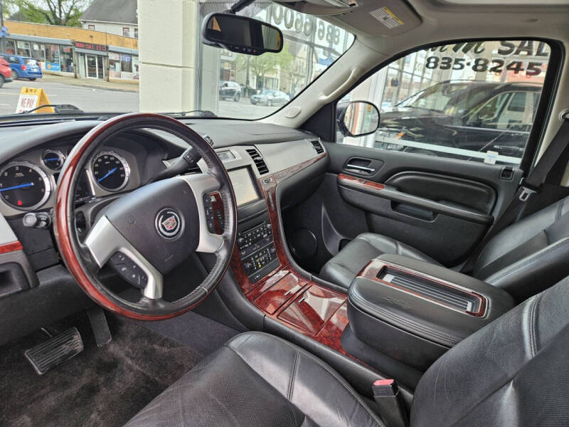 2013 Cadillac Escalade ESV Luxury