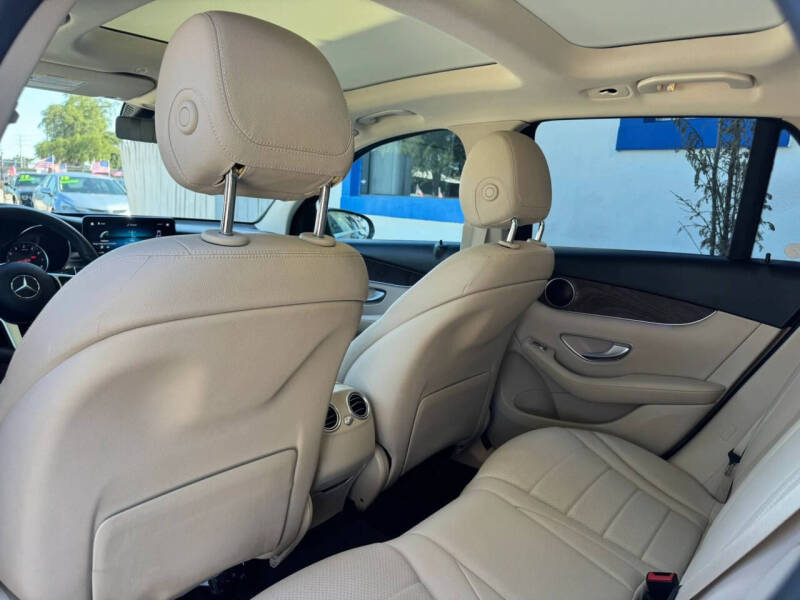 2021 Mercedes-Benz GLC GLC 300