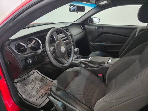 2012 Ford Mustang V6