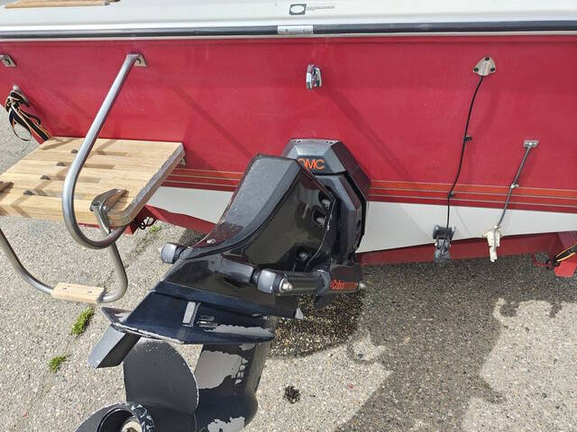 1989 Four Winns 16 Foot Open Bow