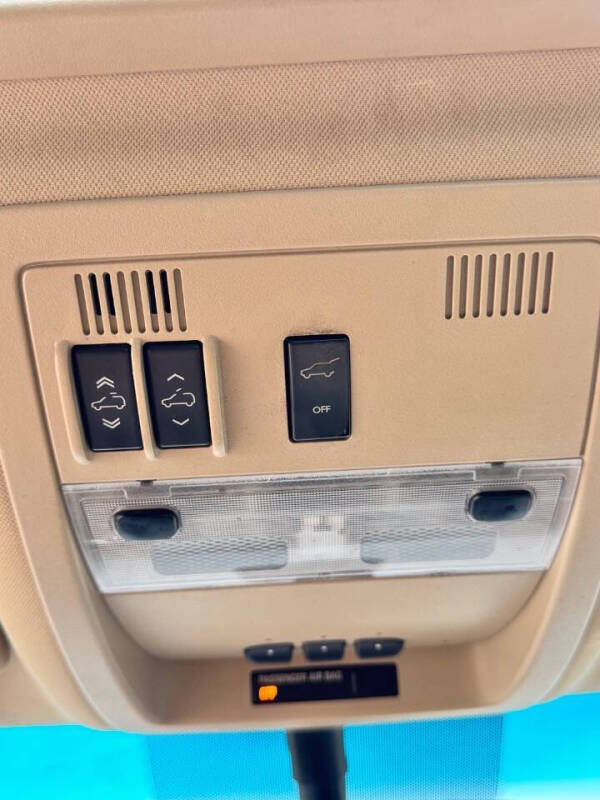 2011 GMC Yukon XL Denali