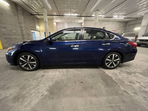 2016 Nissan Altima 2.5 SR