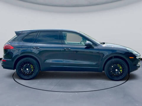 2016 Porsche Cayenne S E-Hybrid