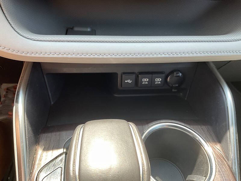 2021 Toyota Highlander Hybrid Platinum