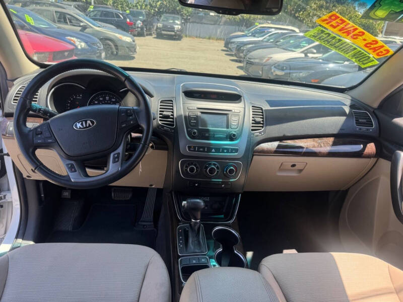 2014 Kia Sorento LX