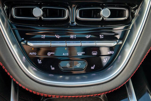 2021 Aston Martin DBX 22