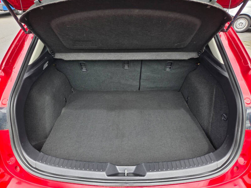 2018 Mazda MAZDA3 Touring