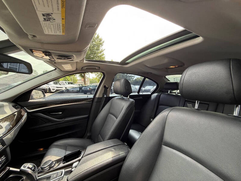 2016 BMW 5 Series 528i