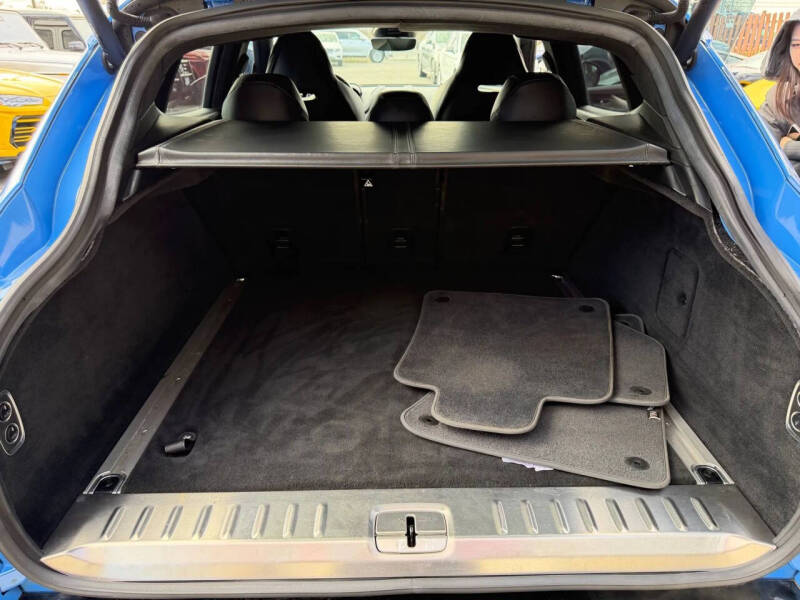 2021 Aston Martin DBX