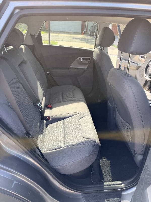 2017 Kia Niro LX