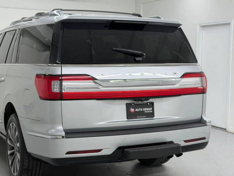 2019 Lincoln Navigator L Select