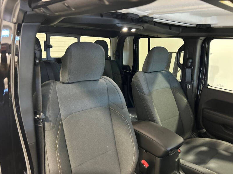 2026 Jeep Gladiator Sport S
